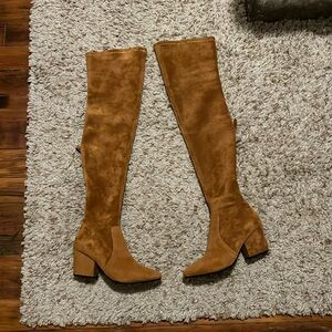 Goodnight Macaroon knee high boots